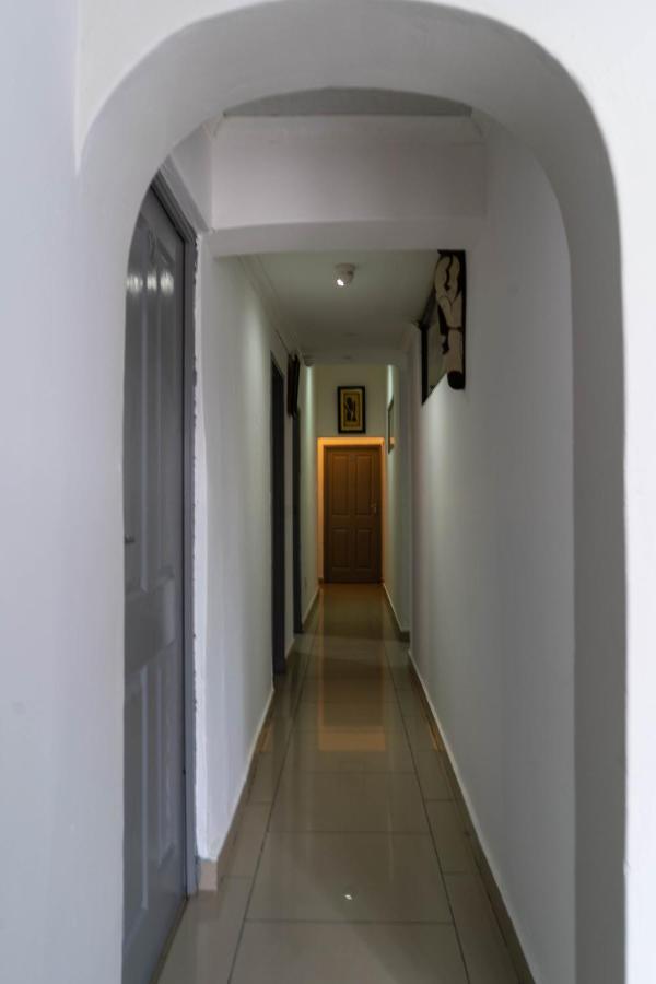 Albrine Lodge Белвилл Экстерьер фото