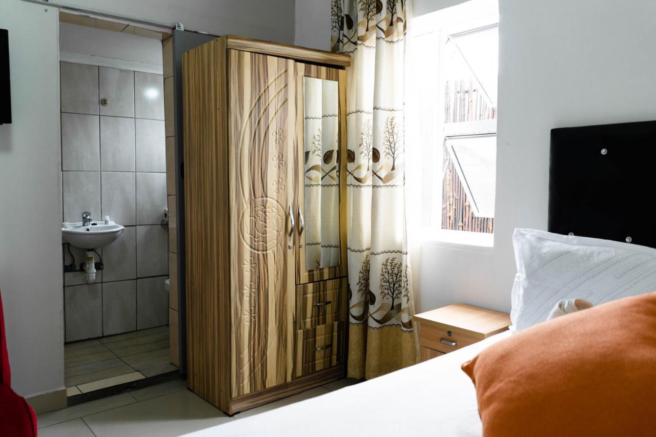 Albrine Lodge Белвилл Экстерьер фото